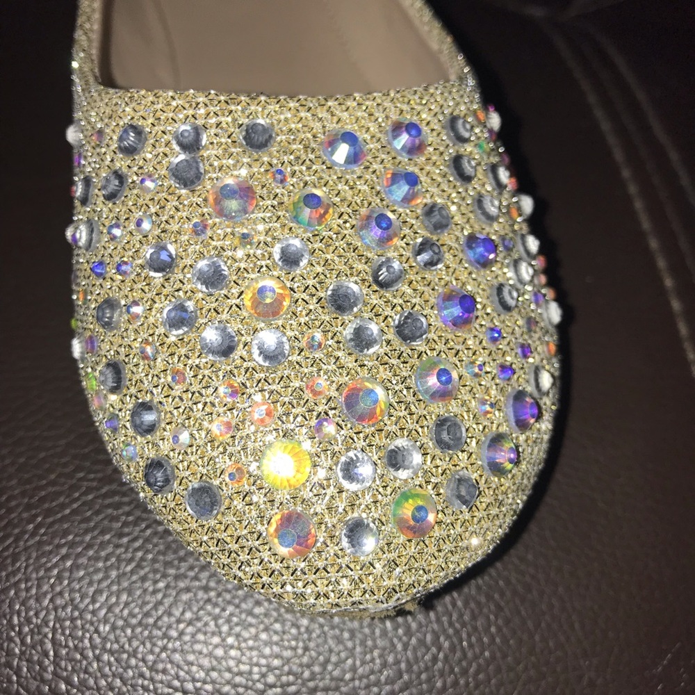 NEW GOLD FLATS - Picture 3 of 6